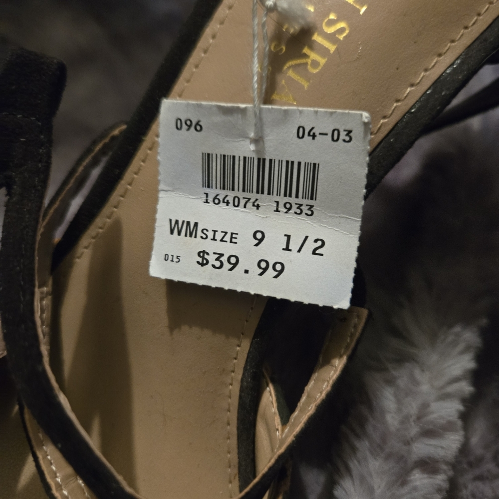 Elegant Black and Cream Women's Sandals